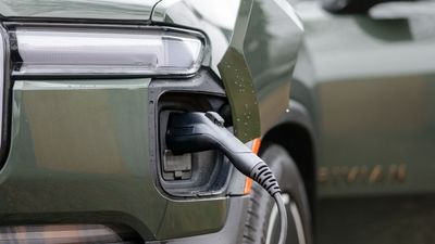 Avoid EV charging surprises: this smart electrical box protects your home and doesn't cost a fortune