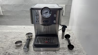 The De'Longhi Linea Classic is a budget-friendly, entry-level espresso machine that makes you the barista