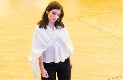 Police shut down Lorde's New York park pop-up