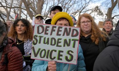 First Thing: US lawmakers decry ‘national disgrace’ of student detentions on visit to Ice jails