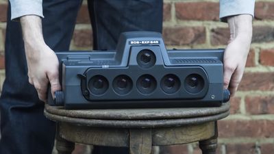 This six-lens analog camera is so strange, even the Internet’s stumped…