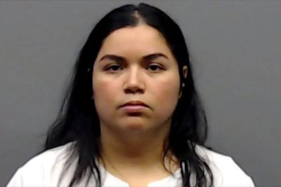Mom brought Jell-O shots to elementary school Christmas party and passed them out to the kids, cops say