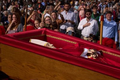 AP PHOTOS: Iconic images of Pope Francis' procession captured by AP photographer