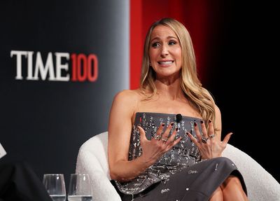Nikki Glaser Says Fellow Comedian Was Asked At Customs If She Made Jokes About Trump: 'They Let Her Go, But They Asked'