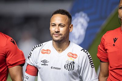 'There is no benefit to Neymar’s injury. We really need to analyse and calculate the project, the continuity, the gains and the benefits of Neymar staying': Santos president speaks out on Brazilian superstar's fitness troubles