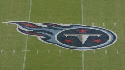 Titans Signing Veteran Wide Receiver for New QB Ahead of NFL Draft