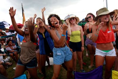 No burgers but plenty of crawfish at this iconic New Orleans music festival