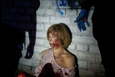 Massive Russian strike on Kyiv kills 9 overnight
