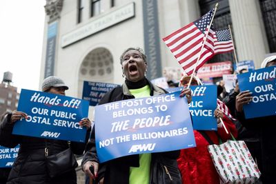 USPS workers sound alarm over Trump efforts to dismantle service: ‘The hounds are at the door