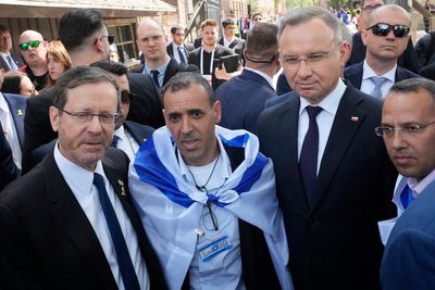 Polish and Israeli presidents lead March of the Living at Auschwitz