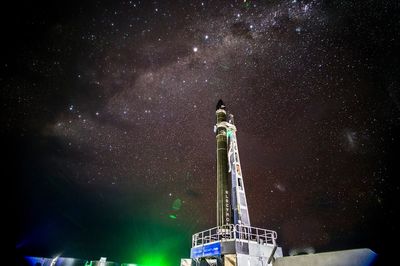 Rocket Lab Lands New Contract, Builds Momentum Ahead of Earnings