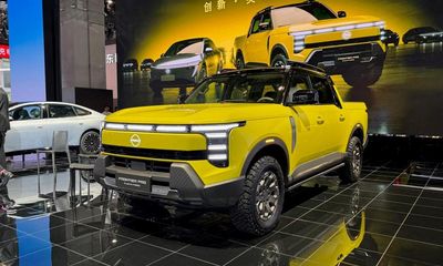 Nissan warns of £4bn loss as costs rise and Trump tariffs loom