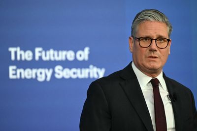 PM backs ‘homegrown clean energy’ as Government pushes back on net zero critics