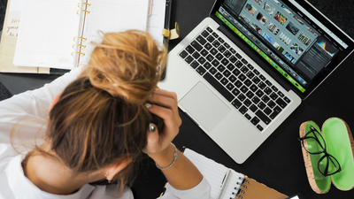 Canadian Worker Loses Job Offer After Revealing Two-Week Holiday Planned Months Ahead