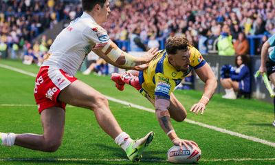 Ashton hat-trick helps Warrington ignite season in win over tepid St Helens