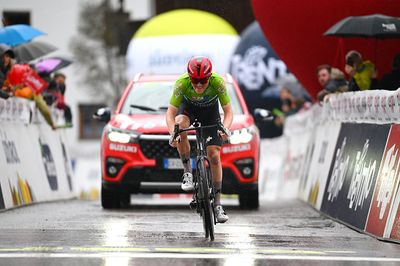Exhausted Michael Storer cedes Tour of the Alps lead despite brave, defensive ride