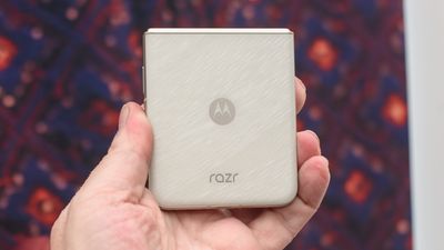 I've reviewed 100s of phones and the new Motorola Razr comes in colors I've never seen - I've ranked the new Razr 2025 look from the worst to the best