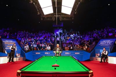 Barry Hearn issues ultimatum to ‘not fit for purpose’ Crucible over World Snooker Championship future