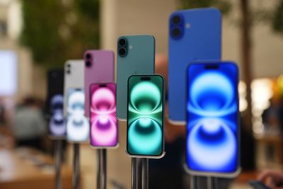Apple to move production of US iPhones from China to India over tariffs – report