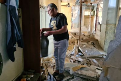Death, debris and anger about Trump after Russia’s strike on Kyiv