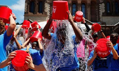 Brace yourselves, the Ice Bucket Challenge is back