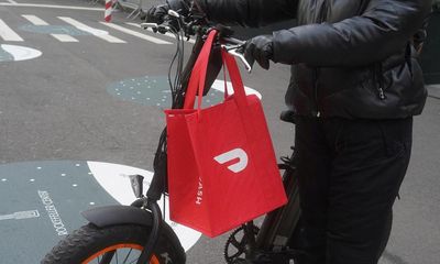 US food delivery app DoorDash offers to buy UK rival Deliveroo for $3.6bn