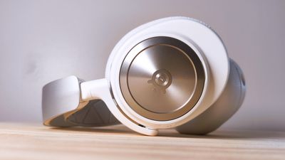 ANC and hot-swappable batteries are great, but here's why the SteelSeries Arctis Nova Pro isn't my go-to gaming headset