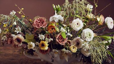 How to arrange flowers like a professional – these 5 rules are all you need according to floral experts