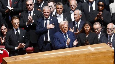 Five historic moments from Pope Francis' funeral