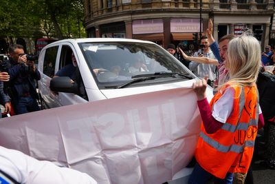 Driver ‘faces off’ with Just Stop Oil protesters on ‘last day of action’