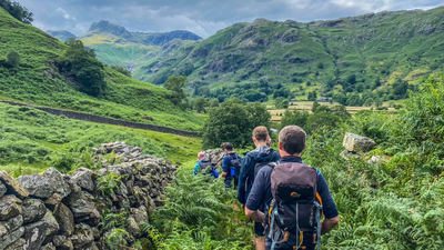 What’s better, hiking alone or with other people?