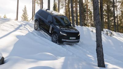 The Range Rover Electric will have a bigger battery than most other EVs