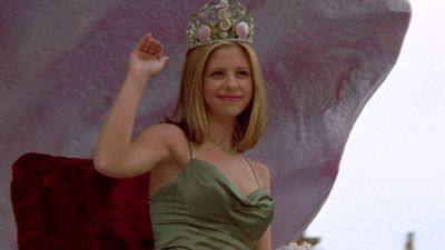 I Know What You Did Last Summer director "tried relentlessly" and pitched "some crazy sh*t" to try to get Sarah Michelle Gellar back for the sequel