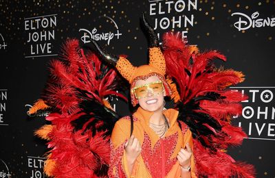 JoJo Siwa splits from Kath Ebbs