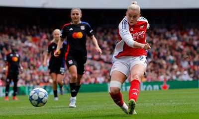 Arsenal gunning to overhaul mighty Lyon and reach Champions League final