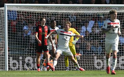 Bournemouth 1-1 Manchester United: Rasmus Hojlund scores 96th-minute equaliser to rescue point