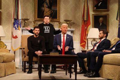 Myers on playing Musk on "SNL"