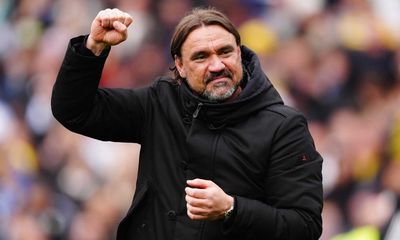 Leeds chairman flying to UK for talks with Daniel Farke over manager’s future