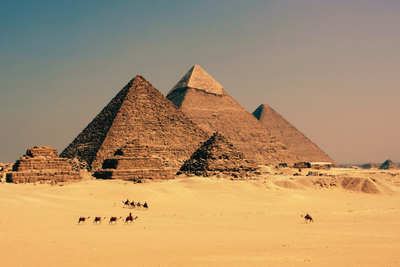 Giza Pyramid Tourist Overcrowding Woes: Travellers Rage Over Pyramid Chaos and Animal Cruelty