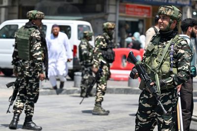 India Kashmir Crackdown Sparks Anger As Pakistan Tensions Escalate