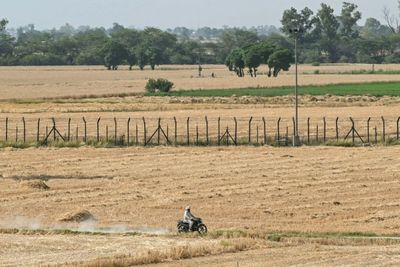 Villagers On India's Border With Pakistan Fear War