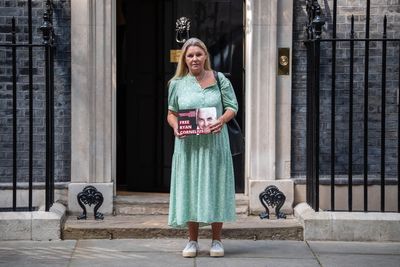 Wife of British man detained in Dubai calls on PM to act to secure his release