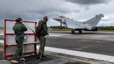 India signs multi-billion-dollar deal with France for 26 Rafale jets