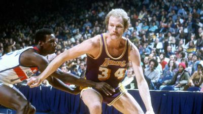 Ex-NBA Player Stan Love, Father of Kevin Love, Dies at 76