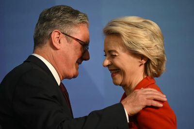 Government says it will not ‘choose between US and EU’ amid mooted Brussels pact