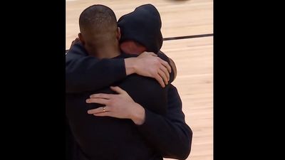 Kevin Love, Tristan Thompson Share Sweet Pregame Moment After Passing of Love's Father