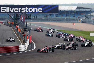 Slater makes a statement as new GB3 era gets under way at Silverstone