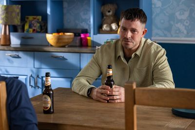 Hollyoaks spoilers: Divorce? Darren Osborne is in turmoil!