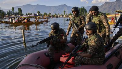 India closes dozens of Kashmir tourist resorts after deadly attack