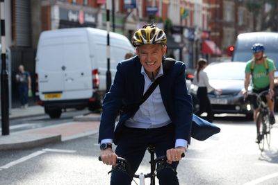 Jeremy Vine stops sharing cycling videos because trolling and abuse ‘got too bad’